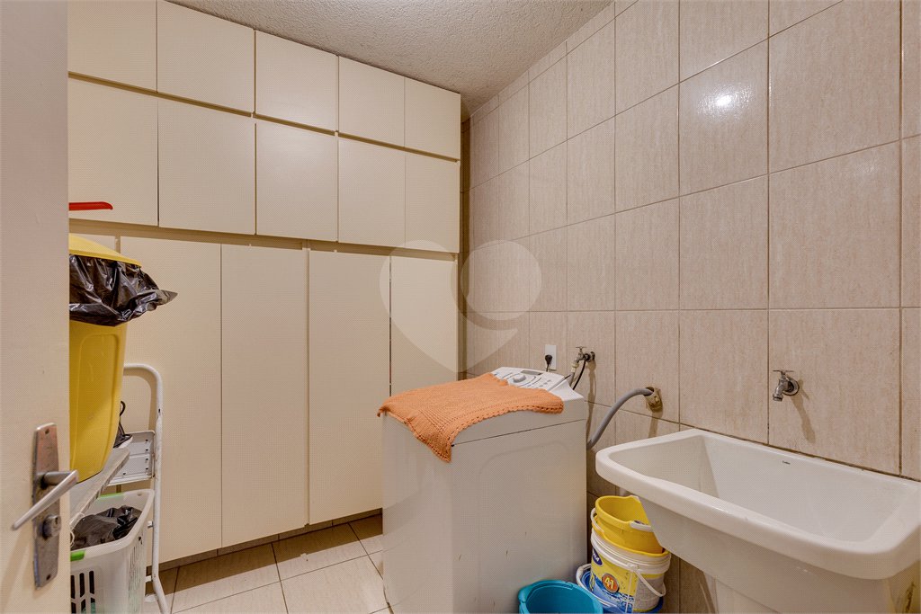 Casa de Vila à venda com 4 quartos, sendo 2 suítes,  no condomínio City Campo Grande, São Paulo - SP
