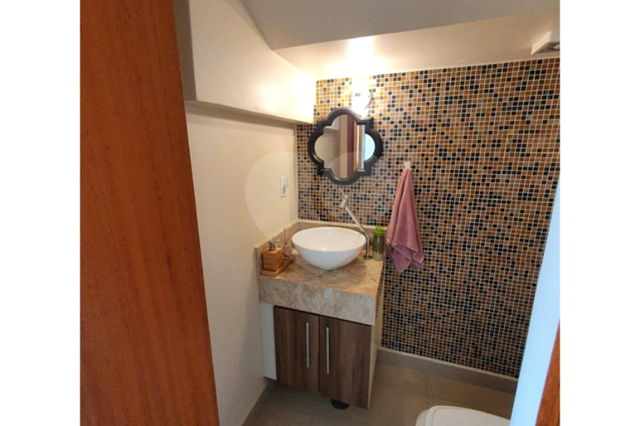 Casa à venda com 2 suítes em Limão, São Paulo, SP
