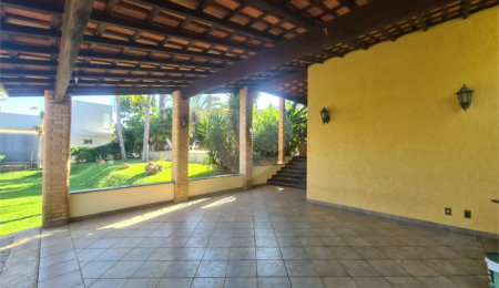 Casa à venda com 3 suítes no condomínio Portal do Sabiá, Araçoiaba da Serra - SP