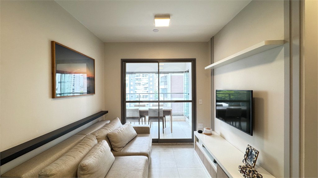 Apartamento à venda com 2 quartos, sendo 1 suíte,  em Brooklin, São Paulo, SP