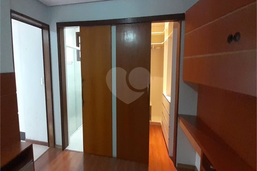 Casa à venda com 3 quartos, sendo 2 suítes, em Olho D'água, Mairiporã, SP