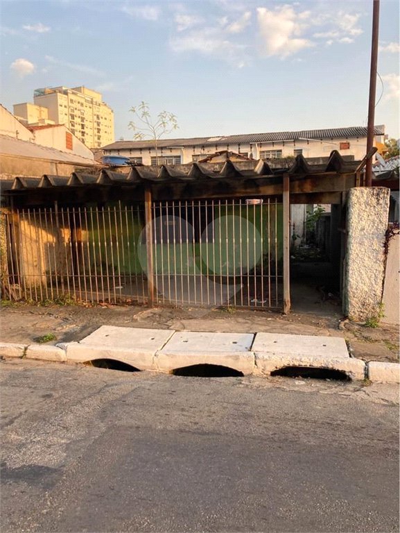 Casa Térrea à venda com 3 quartos em Vila Mazzei, São Paulo, SP