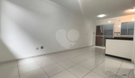 Casa à venda com 2 suítes no condomínio Murilo, São Paulo - SP