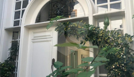 Casa à venda com 4 suítes em Caxingui, São Paulo, SP