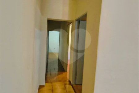 Casa Térrea para Venda – Bairro Vila Avaí, Indaiatuba - com 02 quartos- 01 banheiro-sala -cozinha-quintal e garagem 0 1carro
