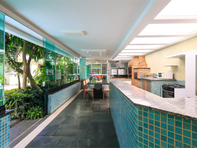 Casa Térrea à venda com 4 suítes em Jardim Marajoara, São Paulo, SP