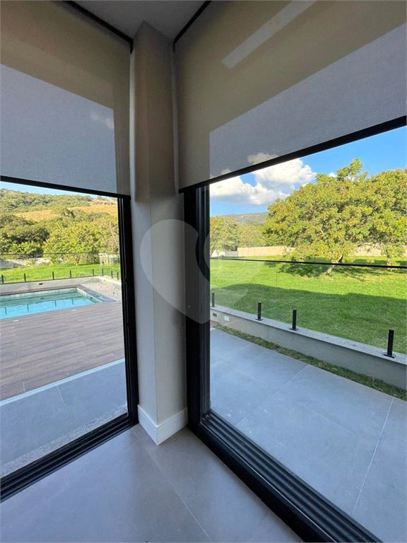 Casa à venda com 3 suítes no condomínio Residencial Granville, Atibaia - SP