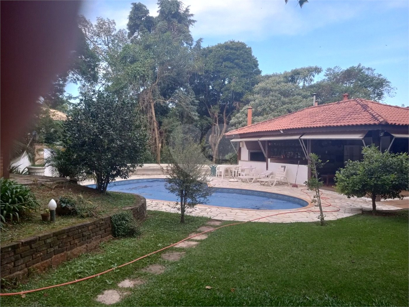 Chácara à venda com 7 quartos, sendo 3 suítes, em Saboó, São Roque, SP