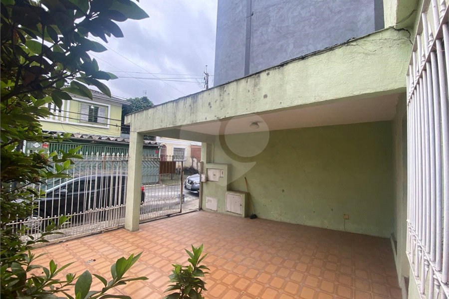 Sobrado à venda com 3 quartos em Bom Retiro, São Paulo, SP