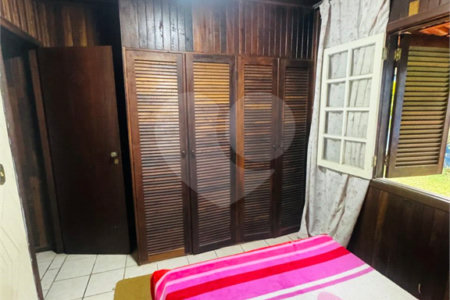 Chácara à venda com 6 quartos, sendo 2 suítes, em Jardim Dora, Suzano, SP