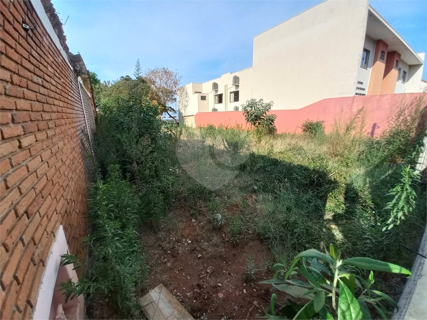 Terreno para venda no Jardim São Carlos.