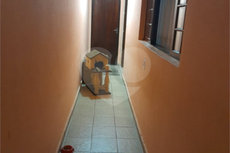 Casa à venda com 4 quartos, sendo 1 suíte, em Mogi Moderno, Mogi das Cruzes, SP