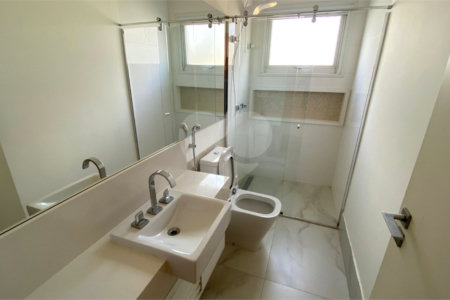 Casa à venda com 4 suítes no condomínio Portal Horizonte, Bragança Paulista - SP