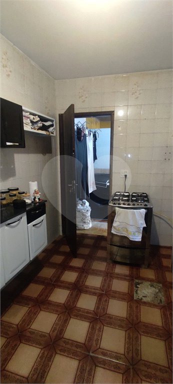 Sobrado à venda com 6 quartos, sendo 1 suíte, em Vila Acoreana, Poá, SP