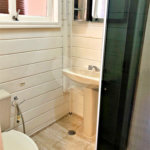 Casa à venda com 4 quartos, sendo 2 suítes, no condomínio Estância Marambaia, Vinhedo - SP