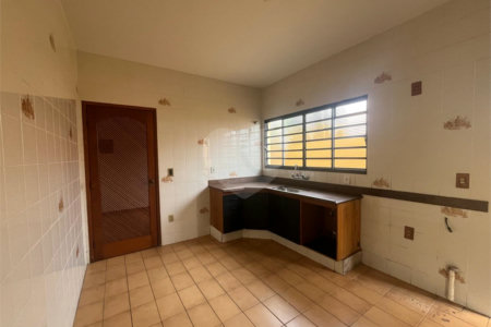 Casa à venda com 5 quartos, sendo 1 suíte, no Centro, Itapetininga, SP