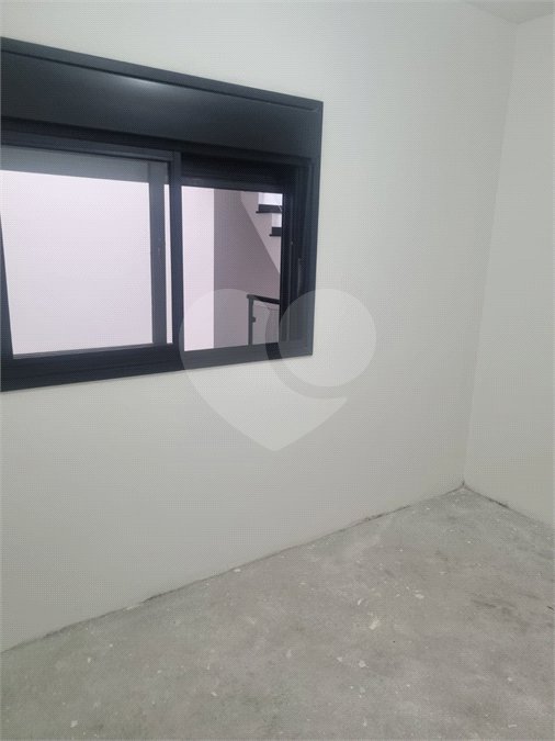 Sobrado à venda com 3 quartos, sendo 1 suíte, em Vila São Paulo, São Paulo, SP