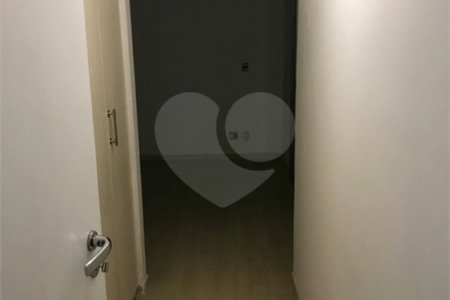 Apartamento à venda com 3 quartos, sendo 1 suíte, em Vila Andrade, São Paulo, SP