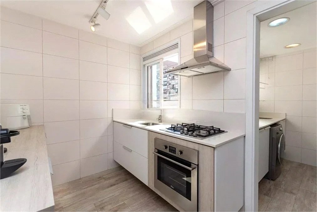 Apartamento à venda com 3 quartos, sendo 2 suítes, em Água Branca, São Paulo, SP
