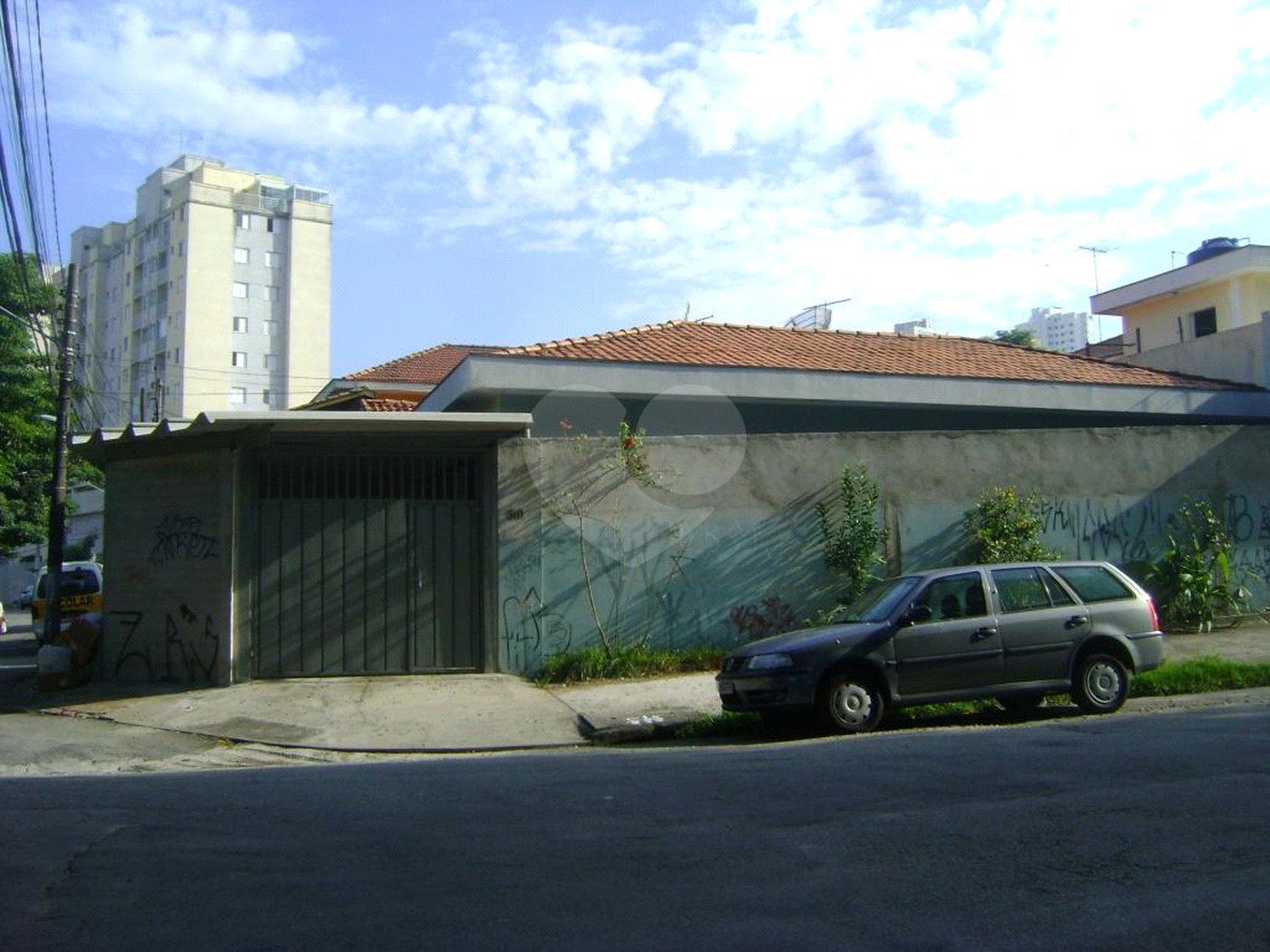 Casa à venda com 3 quartos, sendo 1 suíte,  em Jardim Colombo, São Paulo, SP