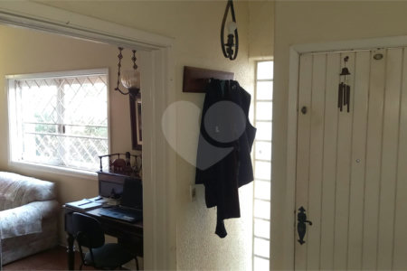 Casa à venda ou para alugar com 4 quartos, sendo 1 suíte, no Centro, Vinhedo, SP
