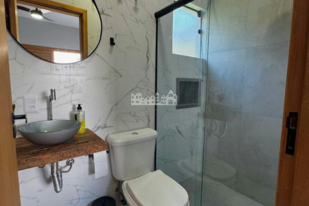 Casa à venda com 4 suítes no condomínio Portal Ouro Verde, Atibaia - SP