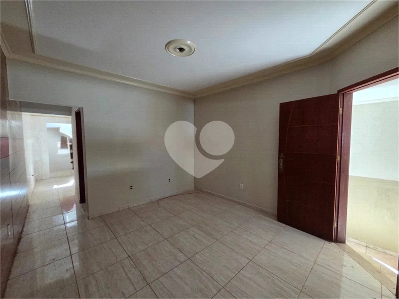 Casa à venda com 3 quartos, sendo 1 suíte, em Vila José Salem, Itapetininga, SP