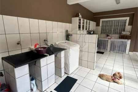 Casa à venda com 3 quartos, sendo 1 suíte, em Jardim Capão Redondo, São Paulo, SP