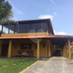 Casa à venda com 6 quartos, sendo 4 suítes, no condomínio Cond Riacho Fundo, Araçoiaba da Serra - SP