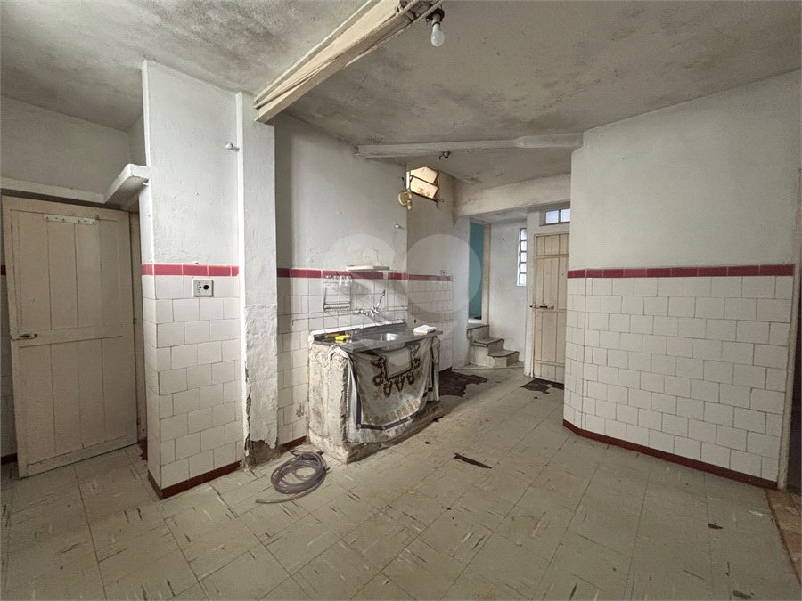 Sobrado à venda com 4 quartos em Vila Paulicéia, São Paulo, SP