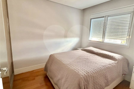 Apartamento à venda com 3 quartos, sendo 1 suíte,  em Vila Maria Alta, São Paulo, SP