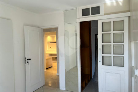 Apartamento para alugar com 3 quartos, sendo 1 suíte,  em Pinheiros, São Paulo, SP