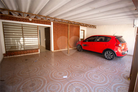 Sobrado à venda com 2 quartos em Vila Santa Rita, São Roque, SP