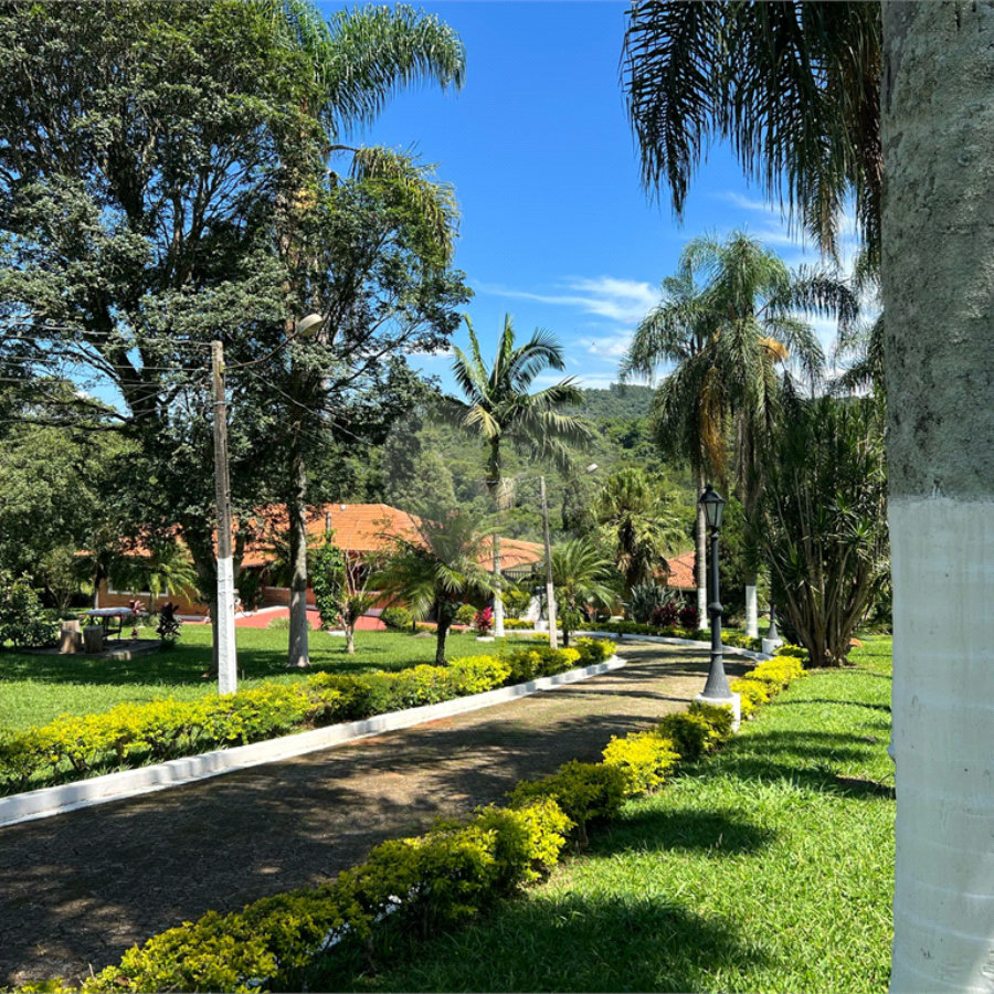 Chácara à venda com 4 quartos, sendo 2 suítes, em Jardim Conceição, São Roque, SP
