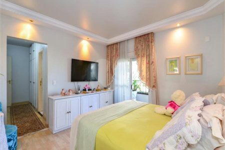 Apartamento à venda com 3 suítes em Vila Suzana, São Paulo, SP