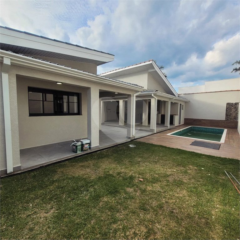 Casa à venda com 4 suítes em Nova Gardênia, Atibaia, SP