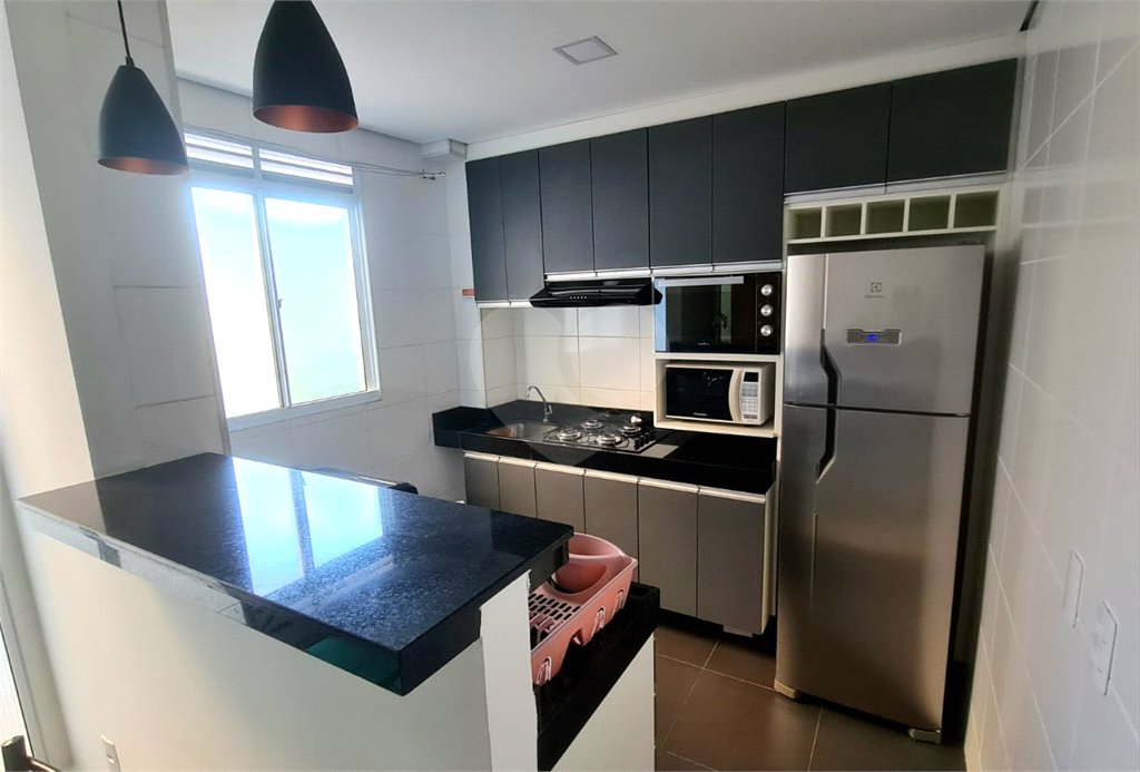 Apartamento à venda com 2 quartos em Jardim Karolyne, Votorantim, SP