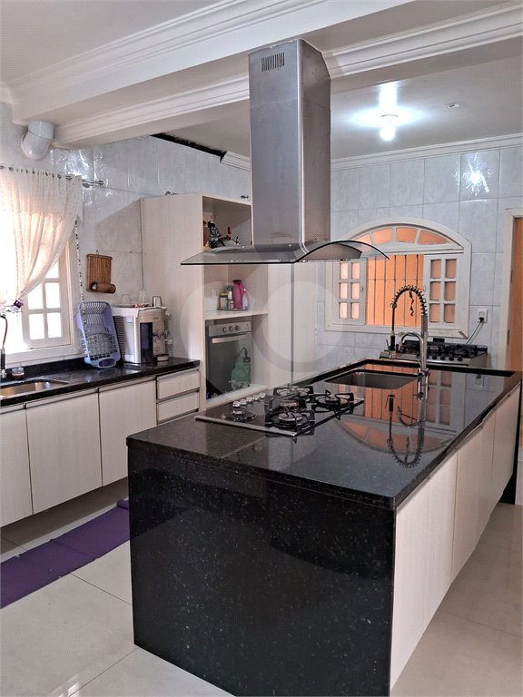 Casa à venda com 4 quartos, sendo 2 suítes, em Vila Indiana, São Paulo, SP