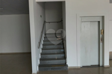 Salão para alugar em Cocaia, Guarulhos, SP