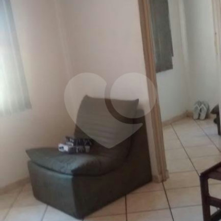 Casa à venda com 4 quartos, sendo 1 suíte, em Parque Vitória, São Paulo, SP