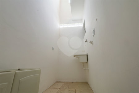Casa à venda com 3 quartos, sendo 2 suítes, em Jardim Santa Cecília, Guarulhos, SP
