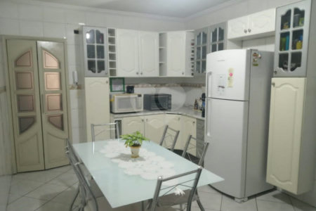 Sobrado à venda com 3 quartos, sendo 1 suíte, em Vila Medeiros, São Paulo, SP