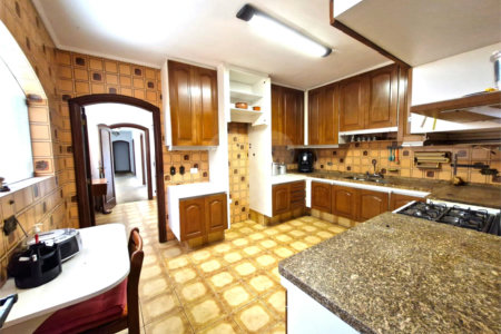 Casa Térrea à venda com 5 quartos, sendo 3 suítes, em Granja Julieta, São Paulo, SP