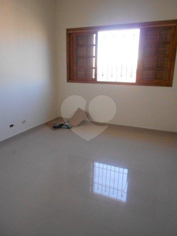 Casa à venda com 3 suítes em Vila Gustavo, São Paulo, SP