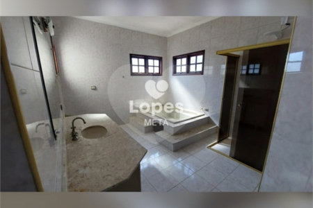 Casa à venda com 3 quartos, sendo 1 suíte, no condomínio Eldourado, São José dos Campos - SP