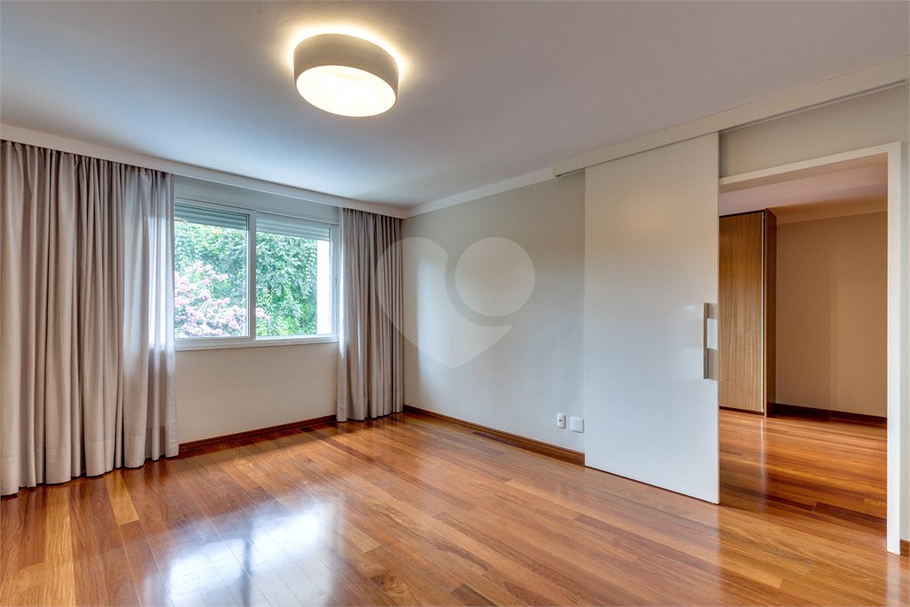 Casa de Vila à venda com 4 suítes em Chácara Flora, São Paulo, SP