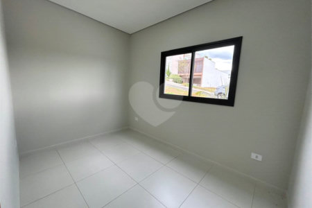 Casa à venda com 3 quartos, sendo 1 suíte, no condomínio Ibiti Reserva, Sorocaba - SP