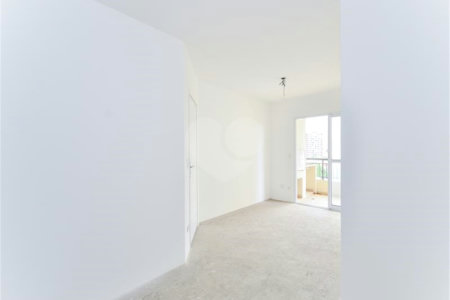 Apartamento à venda com 3 quartos, sendo 1 suíte, em Vila Gumercindo, São Paulo, SP