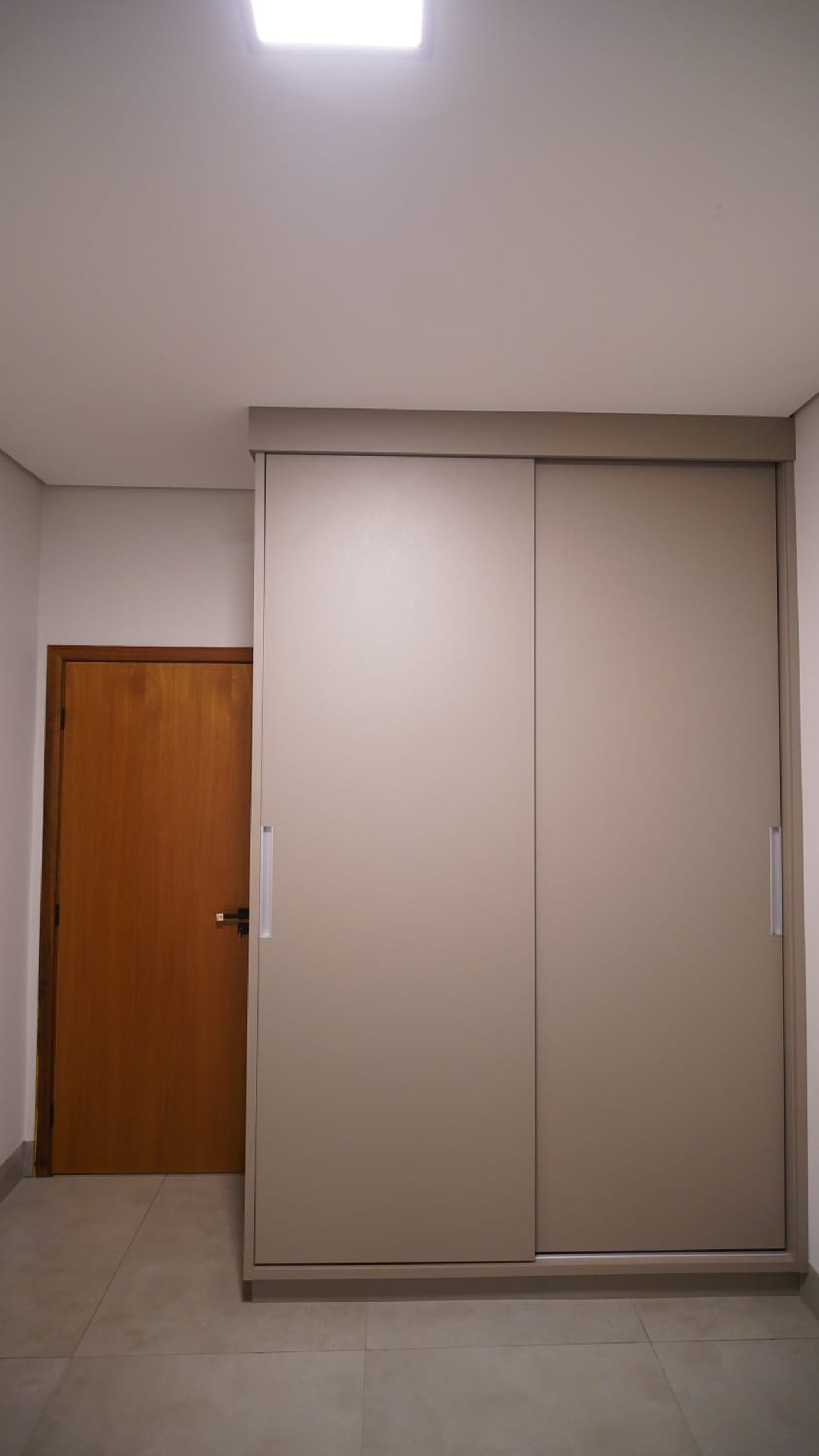 Casa à venda com 3 suítes no condomínio Portinari II, Álvares Machado - SP