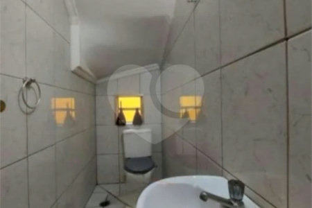 Sobrado à venda com 3 quartos, sendo 1 suíte, em Vila Piauí, São Paulo, SP